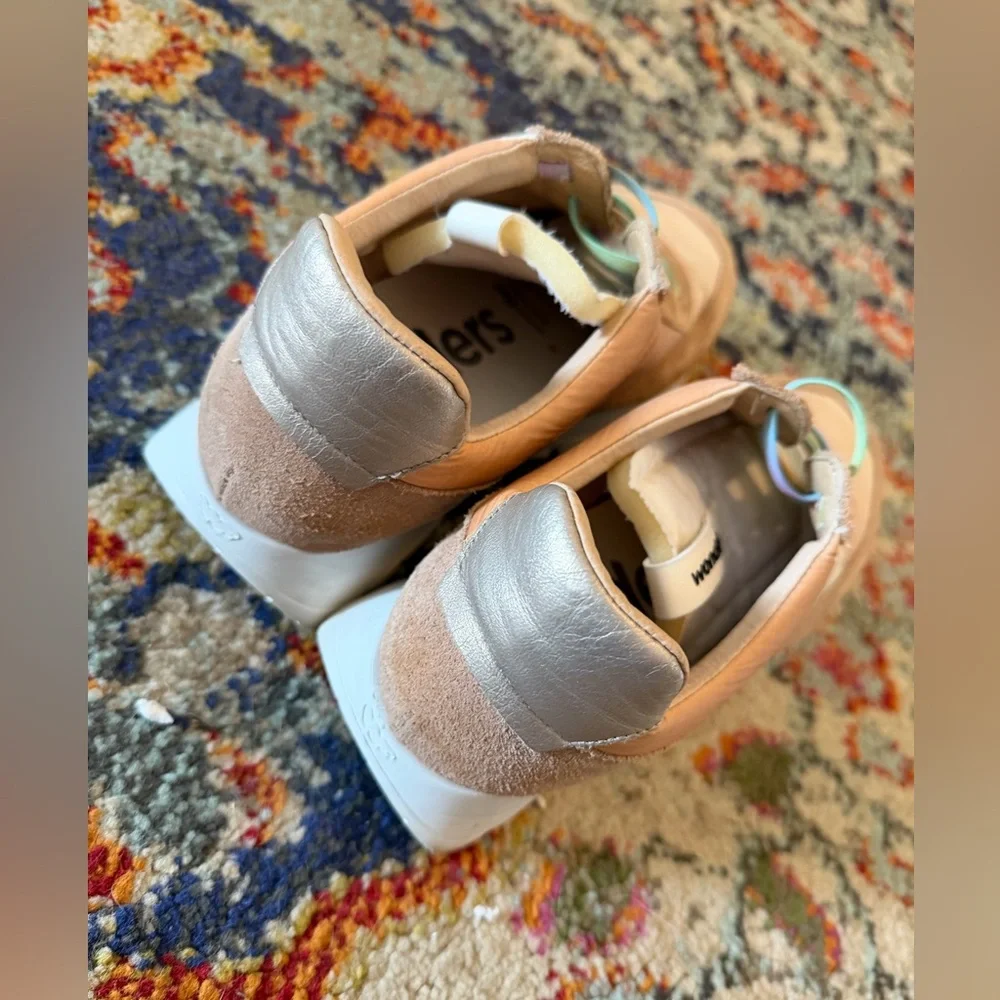 WONDERS Odisei Sneaker size 37 great condition smoke pet free home - Picture 6 of 9